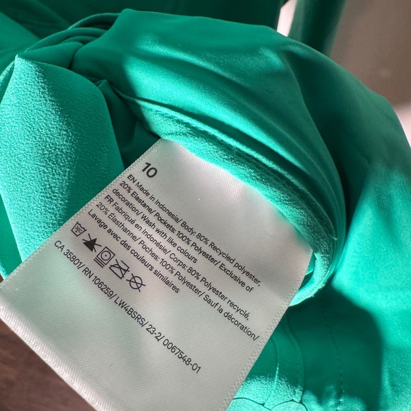 lululemon Mist Over Windbreaker - Picture 10 of 10